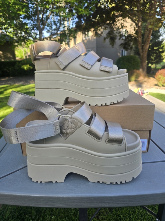UGG Shoes - UGG Goldenrise Platform Sandals - Mustard Seed